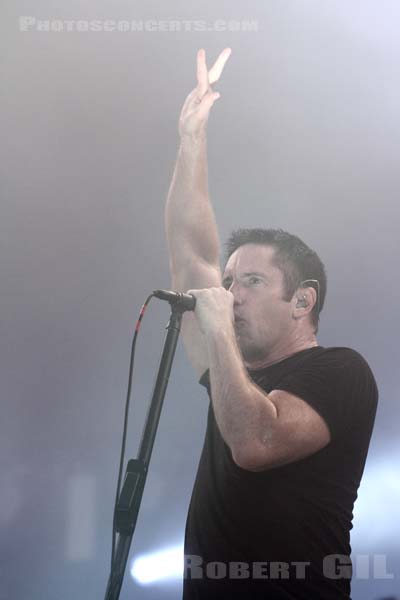 NINE INCH NAILS - 2013-08-24 - SAINT CLOUD - Domaine National - Grande Scene - 